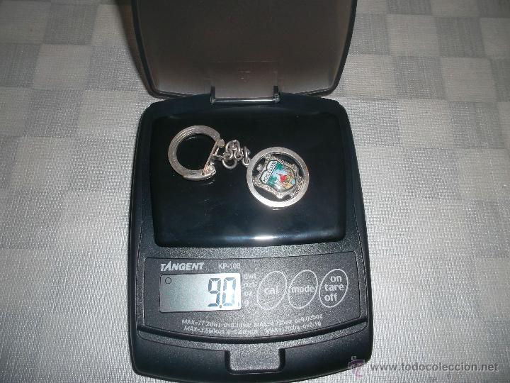 Antig&uuml;edades: llavero de plata con esmalte - Foto 1