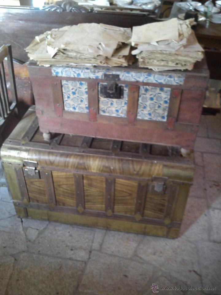 Antig&uuml;edades: Lote dos Antiguos ba&uacute;les - Foto 1