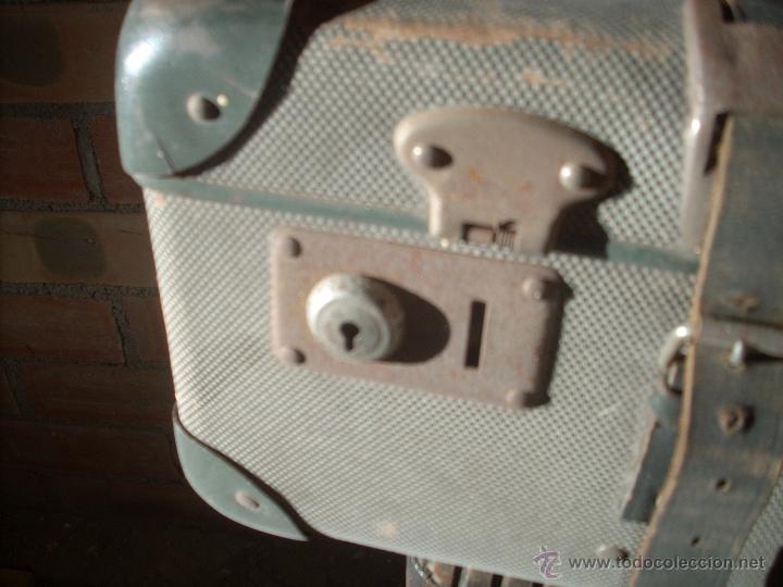 Antig&uuml;edades: ANTIGUA MALETA 60x38 cm. - Foto 2