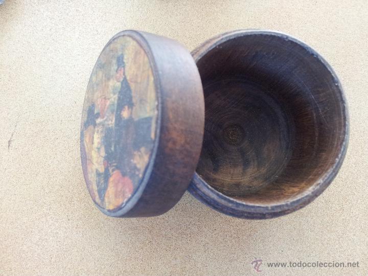 Antig&uuml;edades: Cajita de madera pintada - Foto 2