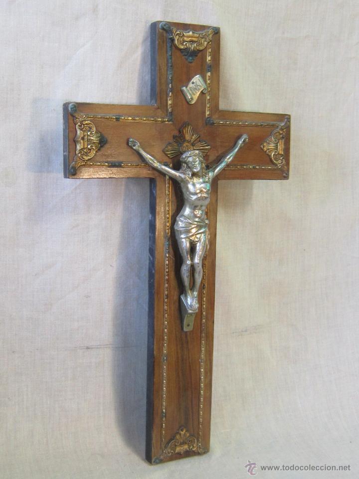 Antig&uuml;edades: CRISTO EN LA CRUZ EN MADERA Y METAL - Foto 2