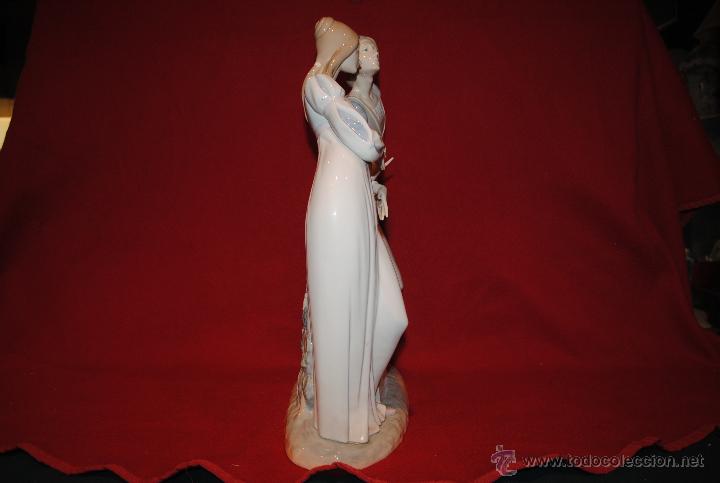 Antig&uuml;edades: Figura Lladr&oacute; de Romeo y Julieta. - Foto 4