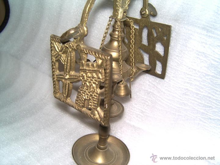 Antig&uuml;edades: Candelabro de bronce a&ntilde;os 60 - Foto 2