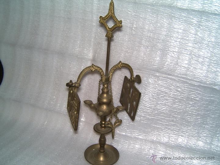 Antig&uuml;edades: Candelabro de bronce a&ntilde;os 60 - Foto 4
