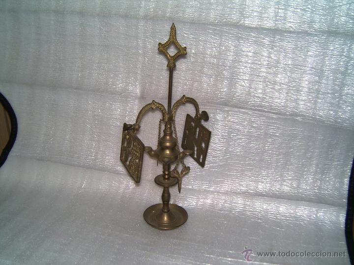 Antig&uuml;edades: Candelabro de bronce a&ntilde;os 60 - Foto 5