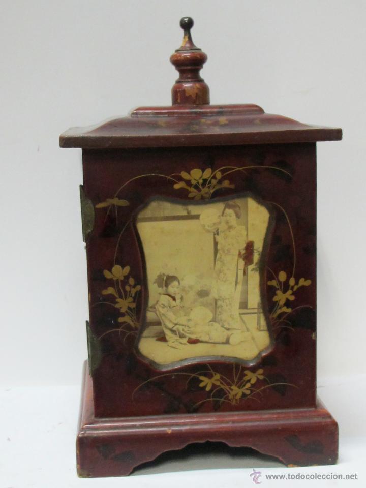 Antig&uuml;edades: Caja japonesa de madera - Foto 2