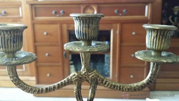 Antig&uuml;edades: antiguo candelabro de bronce, - Foto 3
