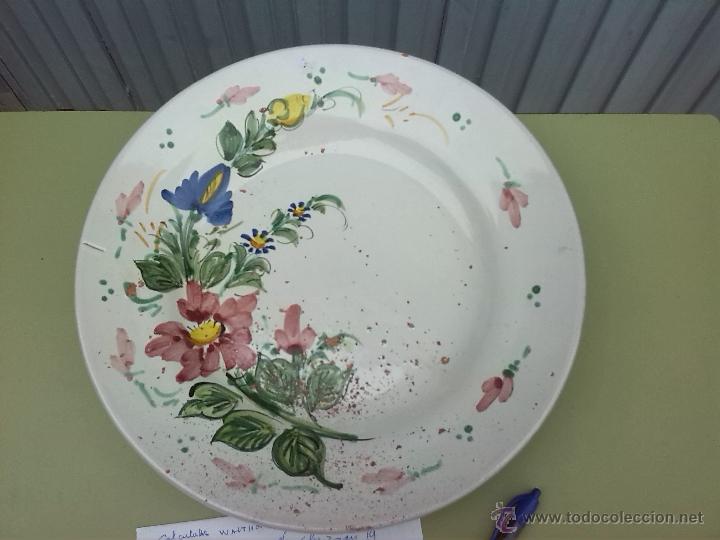 Antig&uuml;edades: viejo plato pintado a mano - Foto 1