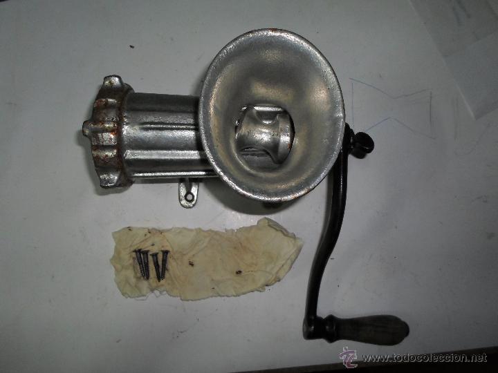 Antig&uuml;edades: PICADORA DE CARNE ANTIGUA - Foto 1