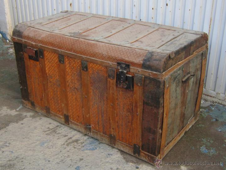 Antig&uuml;edades: BAUL ANTIGUO EN MADERA Y CHAPA - Foto 5