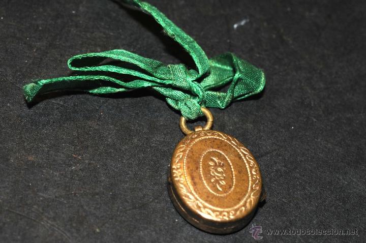 Antig&uuml;edades: ANTIGUO GUARDA PELO DE METAL - Foto 2