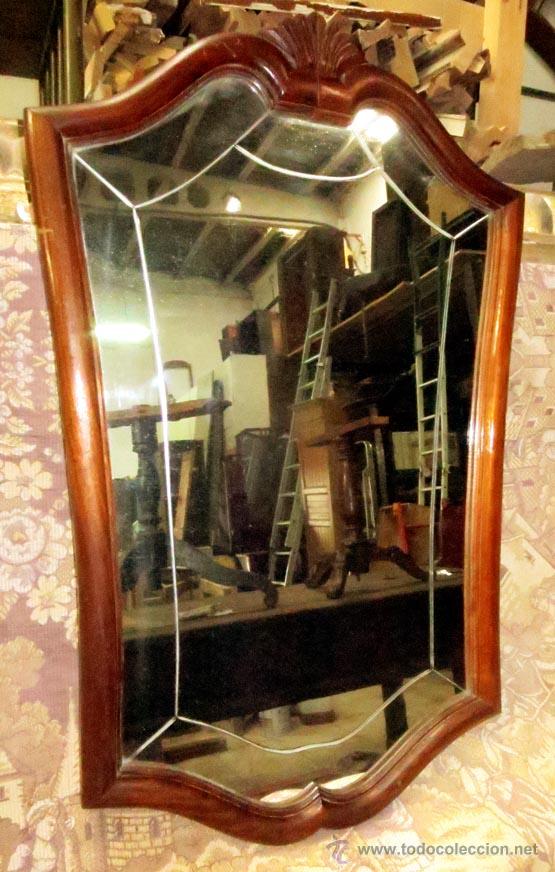 Antig&uuml;edades: ESPEJO TIPO CORNUCOPIA EN MADERA DE HALLA - Foto 1