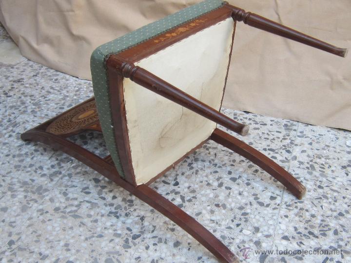 Antig&uuml;edades: 4 sillas con marqueteria de nogal - Foto 6