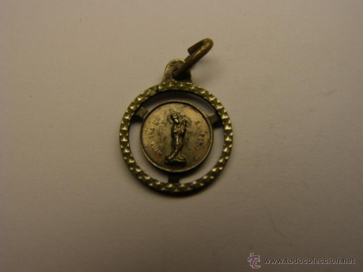 Antig&uuml;edades: Medalla religiosa de N&ordf; S&ordf; de El Toro. - Foto 1