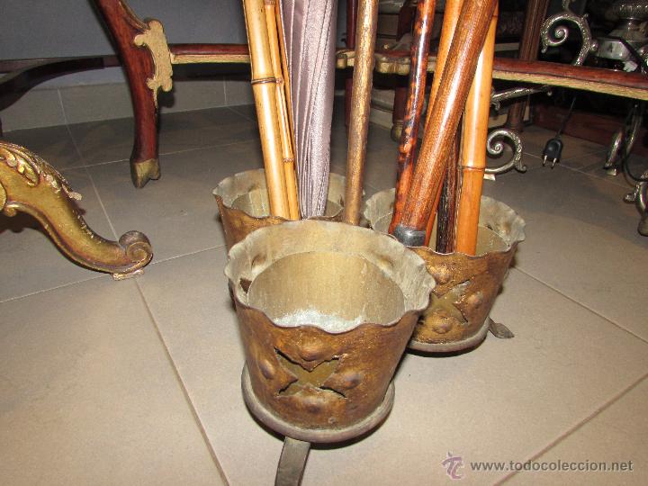 Antig&uuml;edades: ANTIGUO PARAG&Uuml;ERO DE METAL - Foto 3