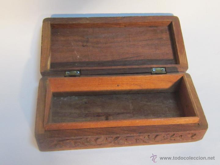 Antig&uuml;edades: CAJA EN MADERA TALLADA CON HUESO - Foto 3