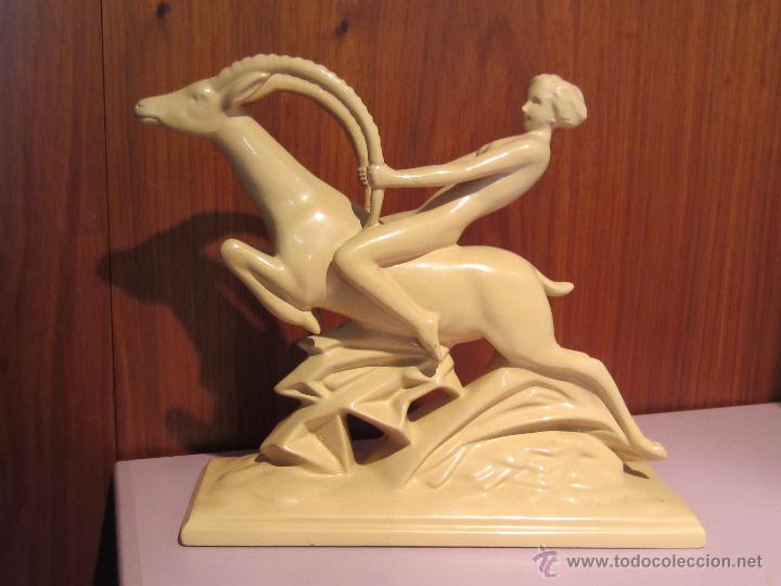 Antig&uuml;edades: figura art deco - Foto 1