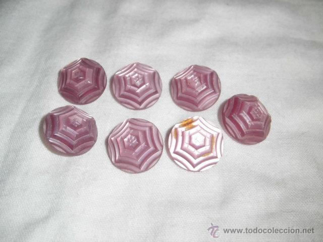 Antig&uuml;edades: 7 BOTONES ROSA - Foto 2