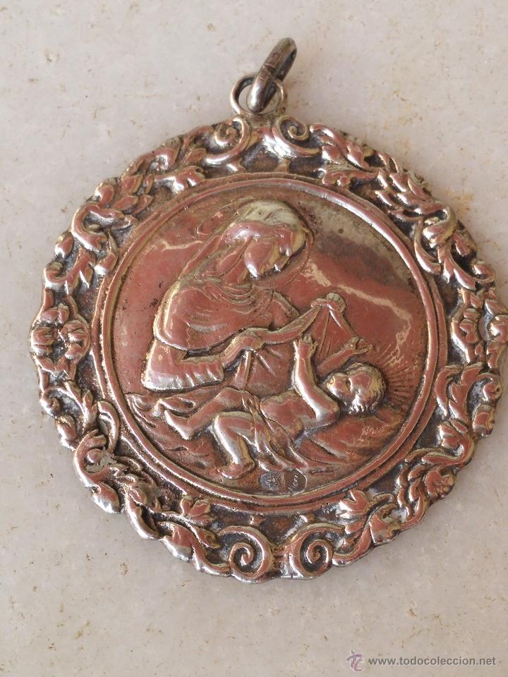 Antig&uuml;edades: Antigua medalla de plata - Foto 1