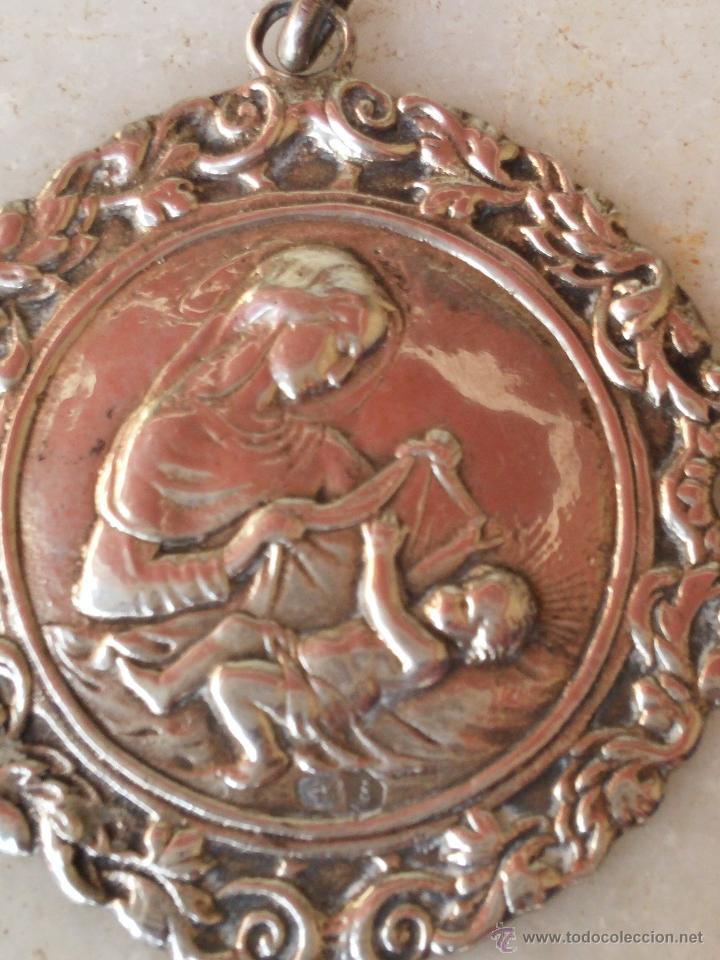 Antig&uuml;edades: Antigua medalla de plata - Foto 3