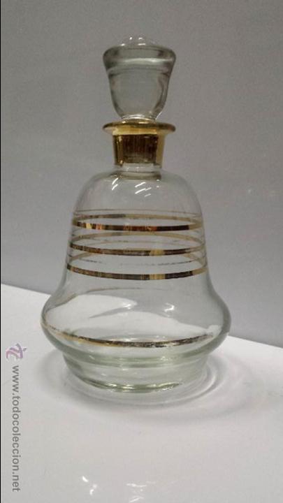 Antig&uuml;edades: LICORERA DE CRISTAL - DECORADA - Foto 1