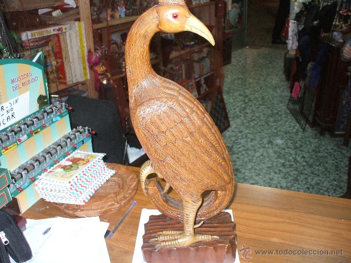 Antig&uuml;edades: Talla de madera del ave casuario( ) - Foto 1