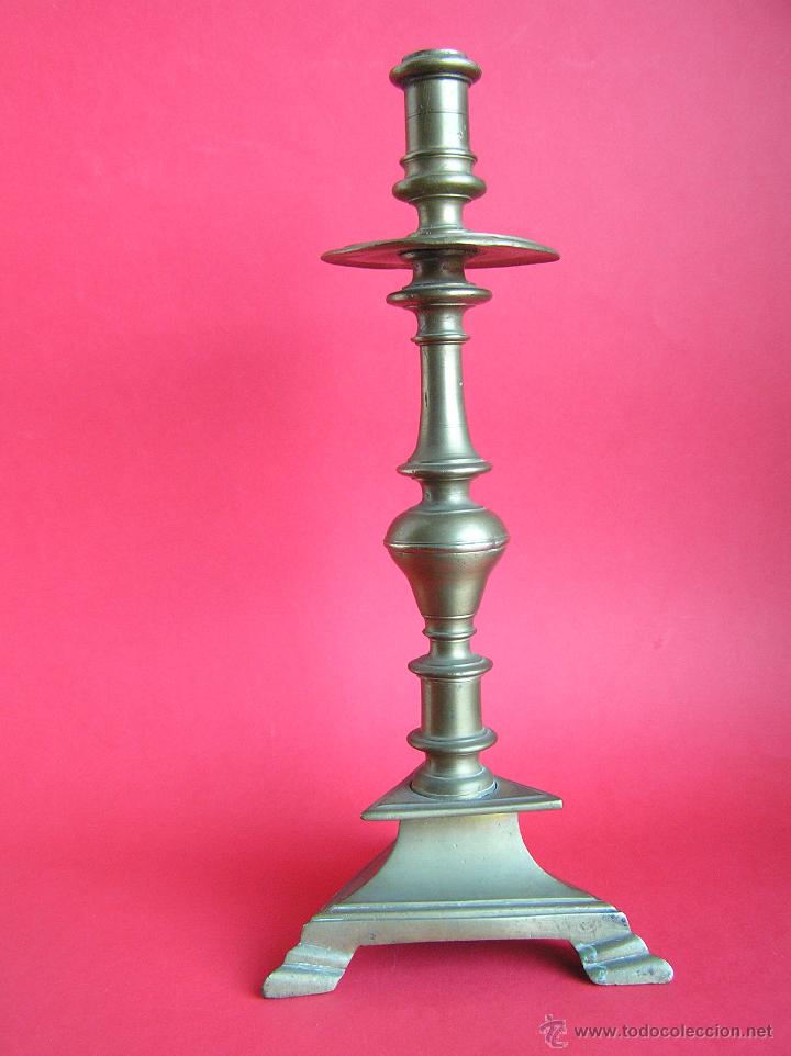 Antig&uuml;edades: CANDELABRO ALTAR O CAPILLA . TR&Iacute;PODE S. XIX . - Foto 2