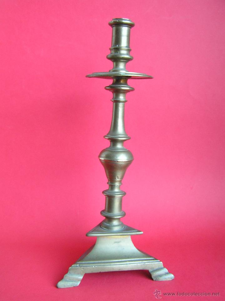 Antig&uuml;edades: CANDELABRO ALTAR O CAPILLA . TR&Iacute;PODE S. XIX . - Foto 4