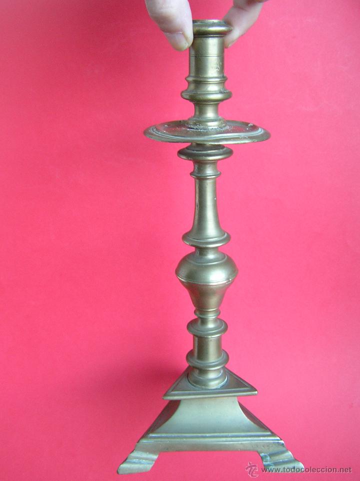Antig&uuml;edades: CANDELABRO ALTAR O CAPILLA . TR&Iacute;PODE S. XIX . - Foto 15