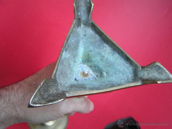 Antig&uuml;edades: CANDELABRO ALTAR O CAPILLA . TR&Iacute;PODE S. XIX . - Foto 17