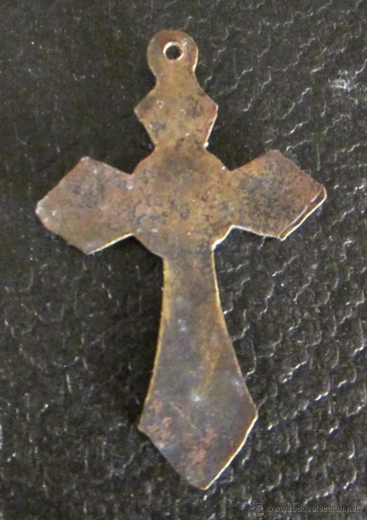 Antig&uuml;edades: CRUCIFIJO. FORMATO 2,5 X 4 CM - Foto 2