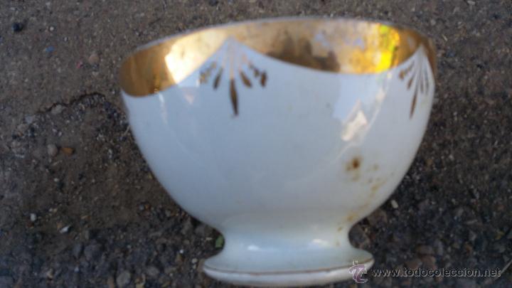 Antig&uuml;edades: antiguo tazon pintado a mano - Foto 3