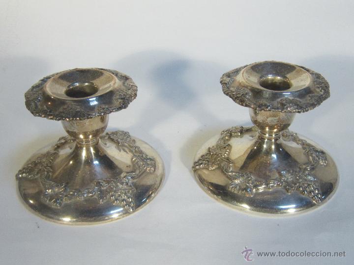 Antig&uuml;edades: PAREJA DE CANDERLEROS PLATEADOS - Foto 2