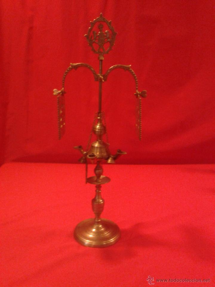 Antig&uuml;edades: L&aacute;mpara de aceite 4 velas de bronce - Foto 1