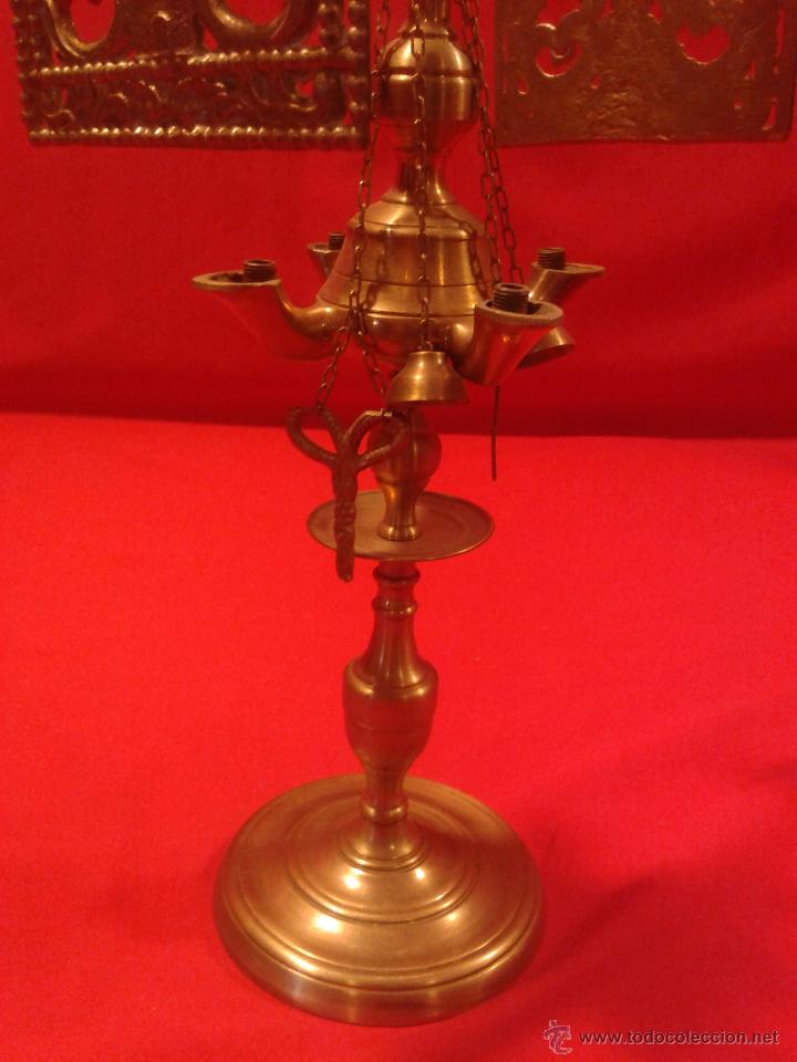Antig&uuml;edades: L&aacute;mpara de aceite 4 velas de bronce - Foto 7