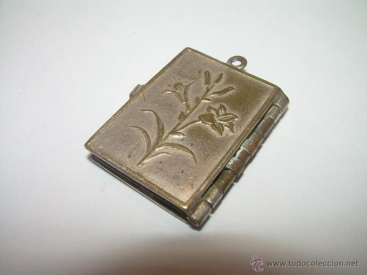 Antig&uuml;edades: ANTIGUO Y BONITO LIBRITO METALICO. - Foto 3