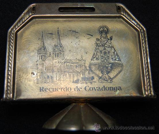 Antig&uuml;edades: SERVILLETERO DE LATON VIRGEN DE COVADONGA - Foto 1