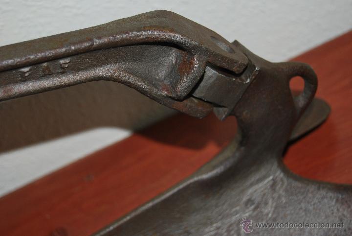 Antig&uuml;edades: ARADO DE HIERRO - REJA - VERTEDERA - LABRANZA - Foto 9