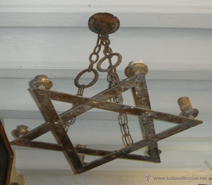 Antiques: L&aacute;mpara de velas en forma de Estrella de David &middot; Hierro forjado &middot; ca. 1780&ndash;1850