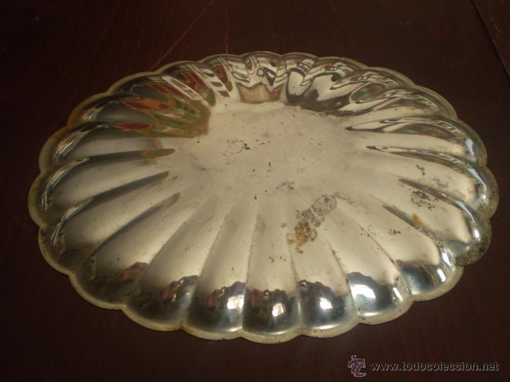 Antig&uuml;edades: BANDEJA AGALLONADA - Foto 3