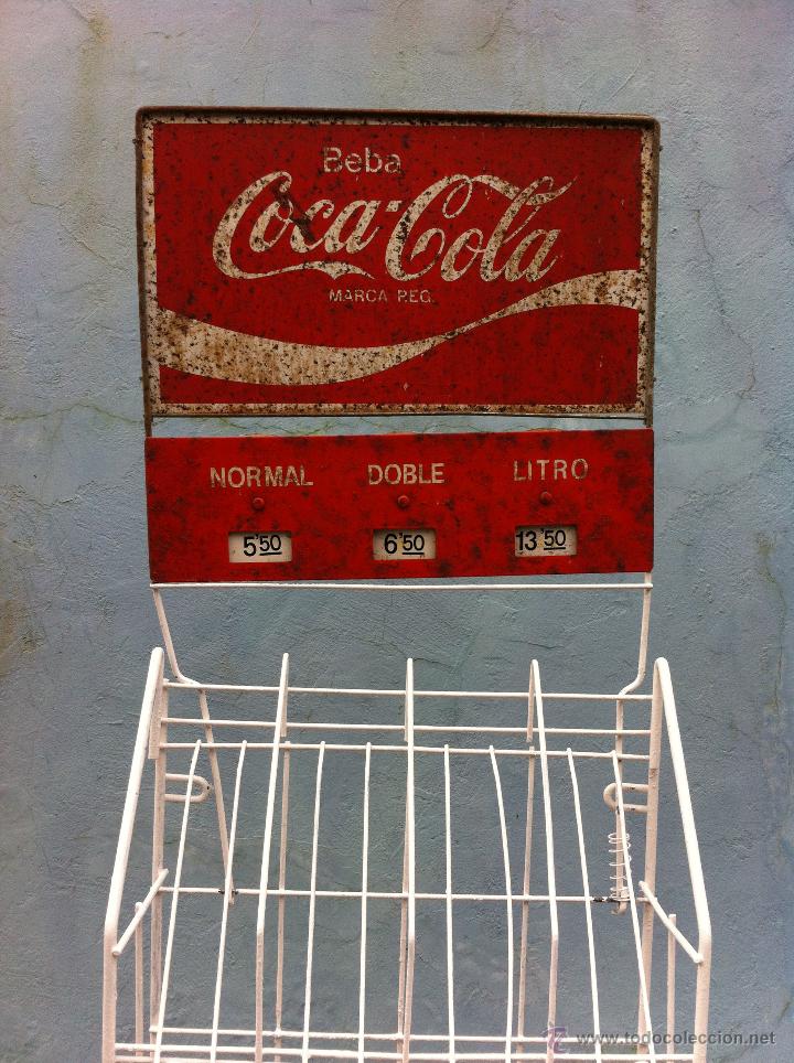 Antig&uuml;edades: BOTELLERO MET&Aacute;LICO DE COCA COLA. - Foto 2