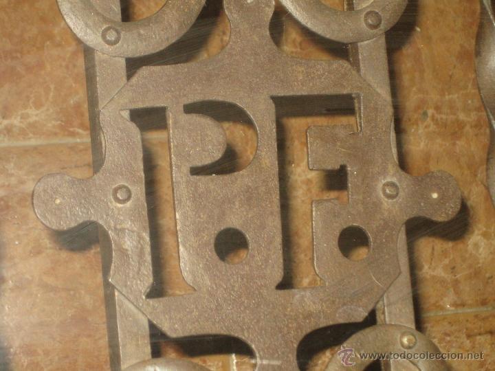 Antig&uuml;edades: MESA DE CENTRO..  AUXILIAR... - Foto 3
