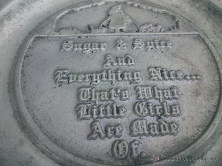Antig&uuml;edades: ANTIGUO PLATO EN ALUMINIO TALLADO. - Foto 3