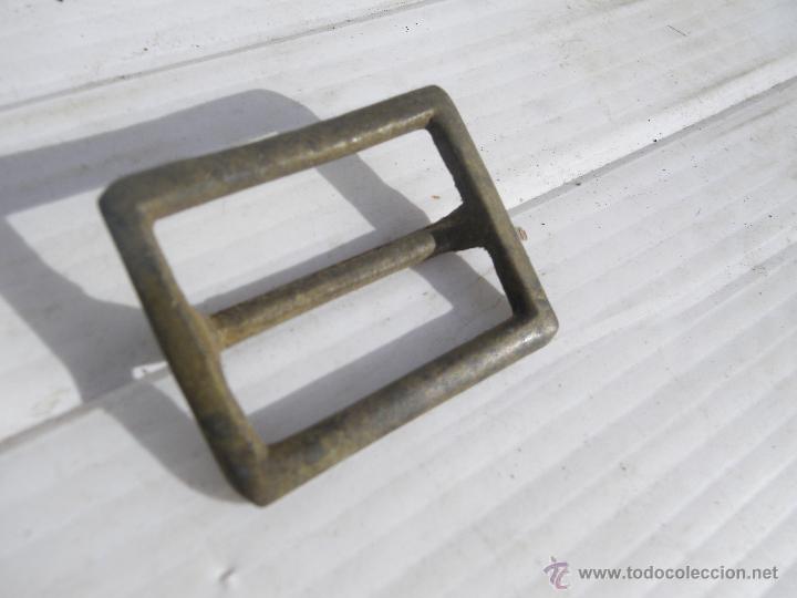 Antig&uuml;edades: ANTIGUA HEBILLA A&Ntilde;OS 30 , EN BRONCE