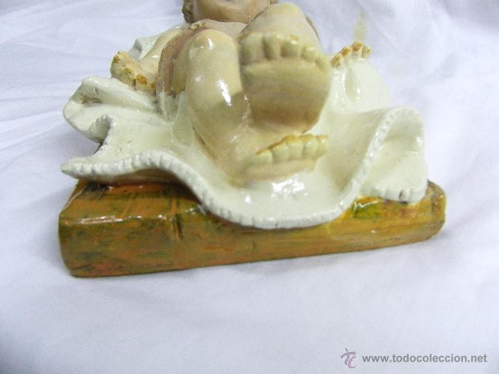 Antig&uuml;edades: NI&Ntilde;O TUMBADO-ANTIGUO - Foto 3