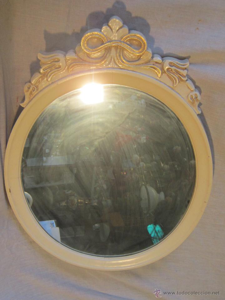 Antig&uuml;edades: espejo ovalado en madera en blanco - Foto 4