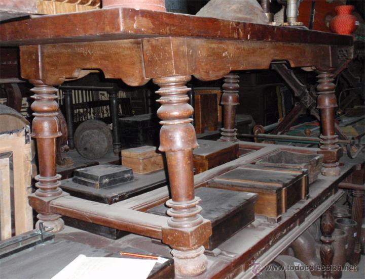 Antig&uuml;edades: Mesa de pata torneada. Medida 200 cm - Foto 1