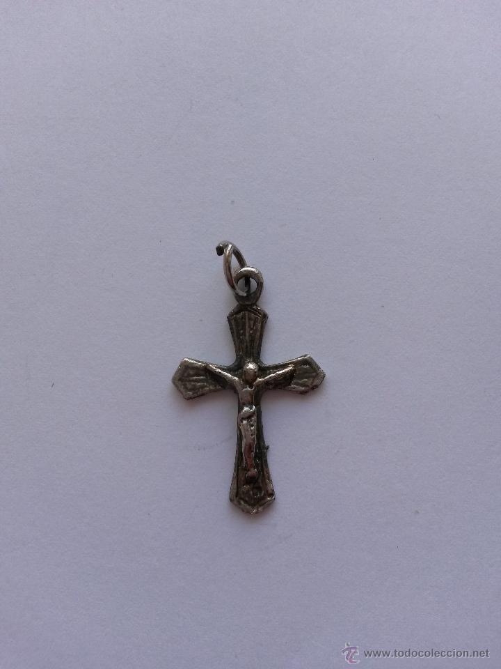 Antig&uuml;edades: Crucifijo de 3 x 2 cms - Foto 1
