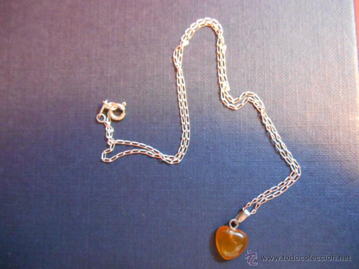 Antig&uuml;edades: CADENA DE PLATA CONTRASTADA CON CORAZON EN AMBAR - Foto 1