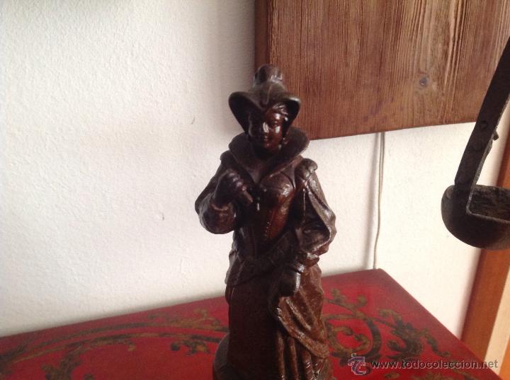 Antig&uuml;edades: FIGURA DAMA DE &Eacute;POCA EN CALAMINA - Foto 3